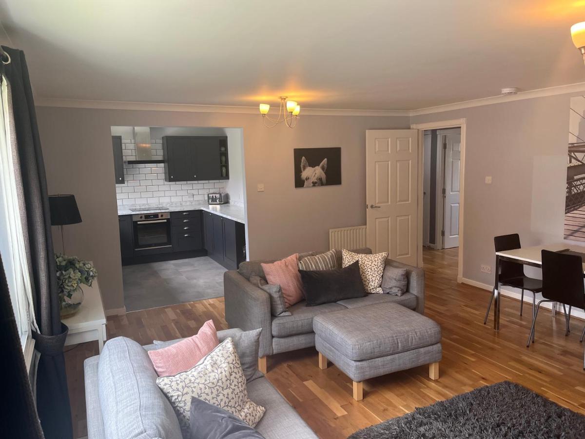 Flat Two, 212 Eaglesham Road, East Kilbride, Glasgow Esterno foto